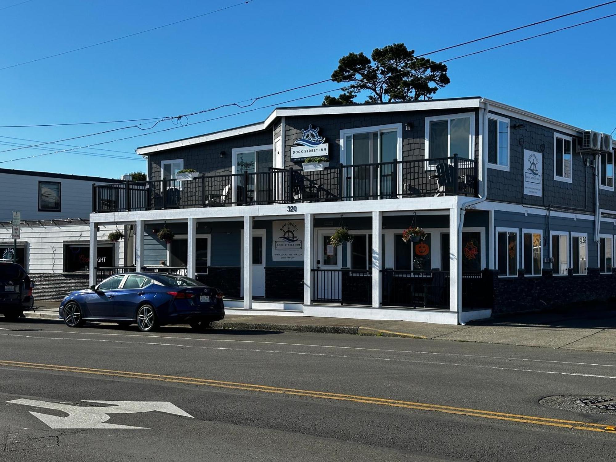 Dock Street Inn ウェストポート エクステリア 写真